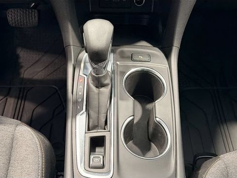 Certified 2024 Chevrolet Equinox LT w/ LPO, Floor Liner Package FWD image 15