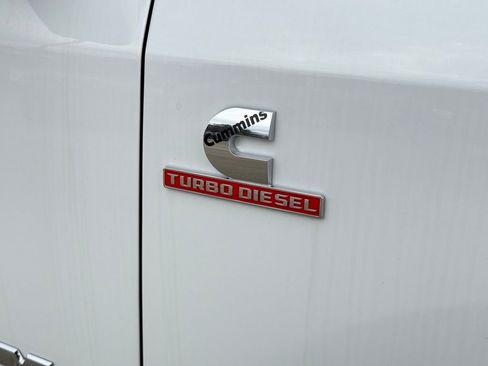 New 2026 RAM 3500 Big Horn AWD/4WD image 9