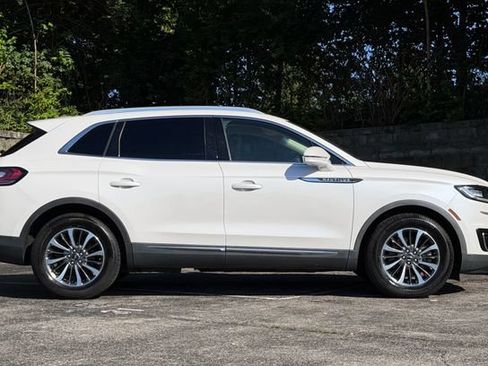 Used 2019 Lincoln Nautilus Select FWD image 3