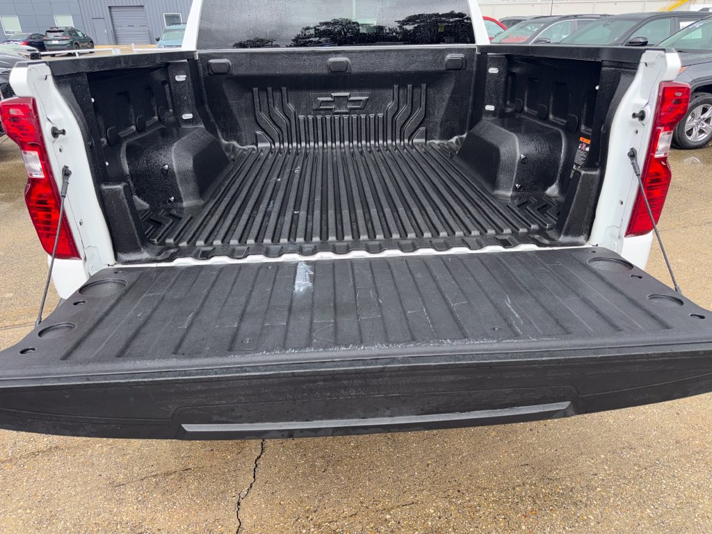 Certified 2023 Chevrolet Silverado 1500 Custom RWD image 23