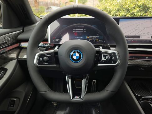 New 2027 BMW 550e xDrive AWD/4WD image 14