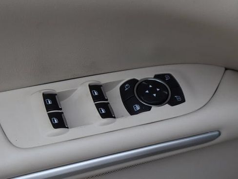 Used 2016 Lincoln MKZ w/ Equipment Group 300A Reserve FWD image 22