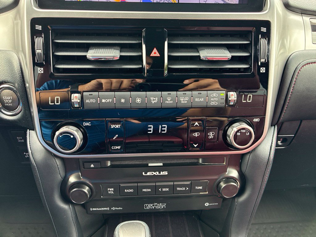 Certified 2022 Lexus GX 460 Luxury w/ Sport Design Package AWD/4WD image 25