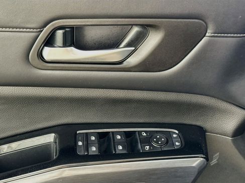 Used 2023 Nissan Pathfinder SL w/ SL Premium Package image 21