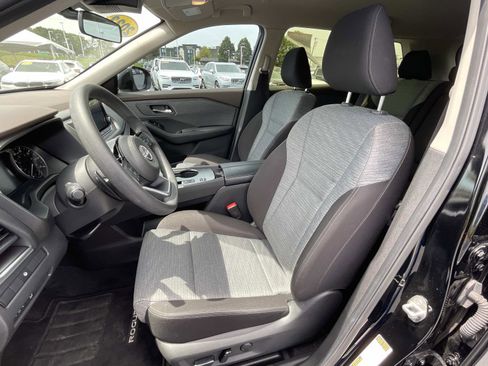 Used 2023 Nissan Rogue SV FWD image 16