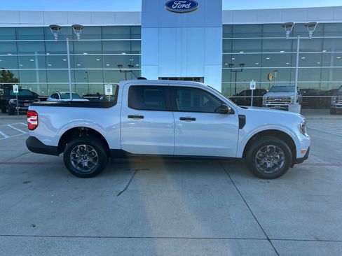 New 2025 Ford Maverick XLT w/ XLT Luxury Package AWD/4WD image 6