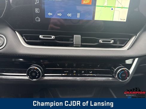 Used 2025 Chevrolet Equinox LT image 31