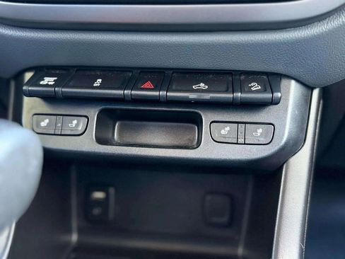 Used 2016 Chevrolet Colorado Z71 image 31