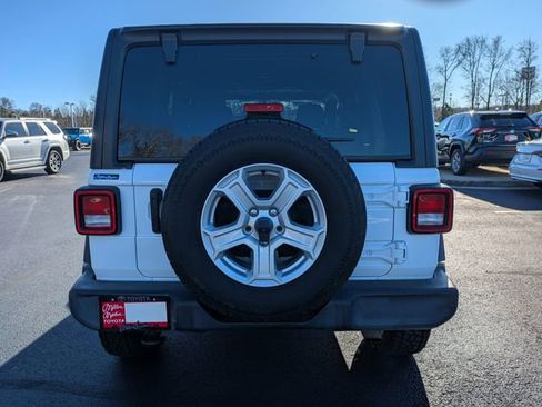 Used 2021 Jeep Wrangler Unlimited Sport image 5