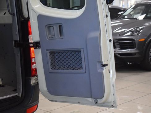 Used 2017 Mercedes-Benz Sprinter 2500 image 23