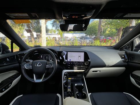 Used 2024 Lexus NX 250 FWD image 35
