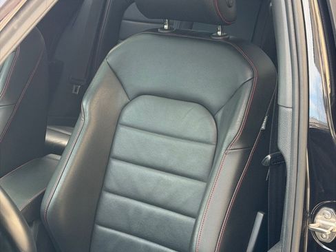 Used 2017 Volkswagen GTI SE FWD image 22