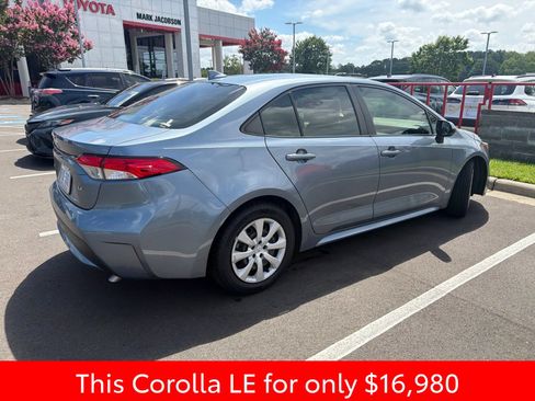 Used 2021 Toyota Corolla LE FWD image 7