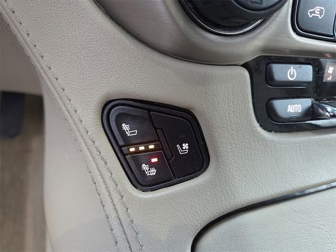 Used 2019 GMC Yukon XL Denali w/ Denali Ultimate Package image 24