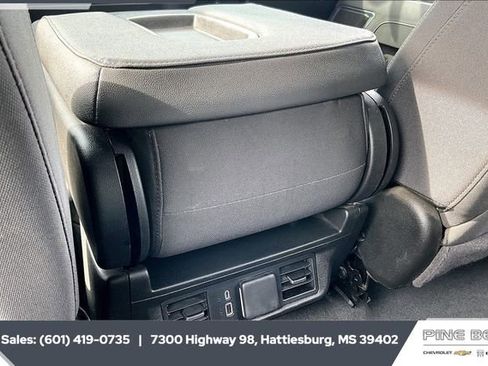 Used 2025 Chevrolet Silverado 3500 LT w/ Safety Package image 23