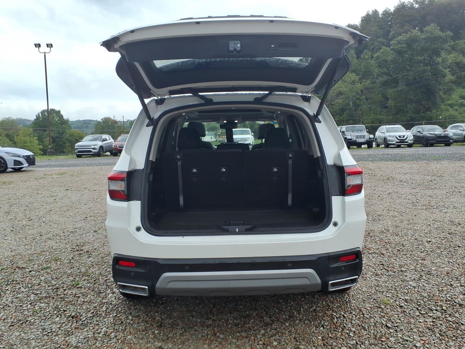 Certified 2023 Honda Pilot Touring image 23