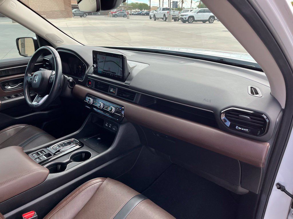 Used 2024 Honda Pilot Elite image 13