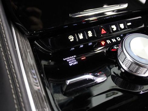 Used 2022 Jeep Wagoneer Series II image 30