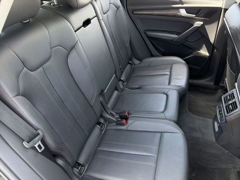 Used 2018 Audi Q5 Prestige w/ Prestige Package image 15