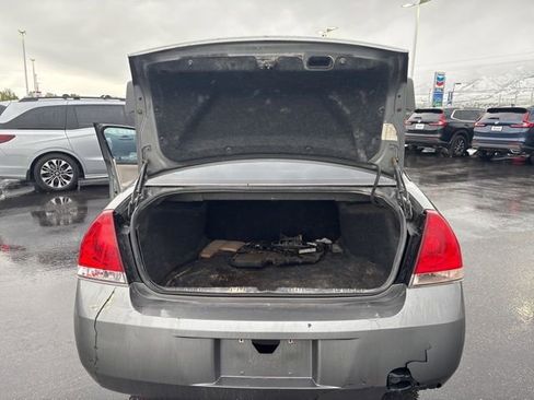 Used 2008 Chevrolet Impala LT FWD image 25
