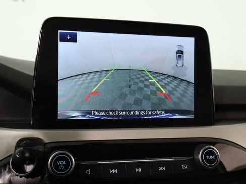 Used 2021 Ford Escape SE image 6