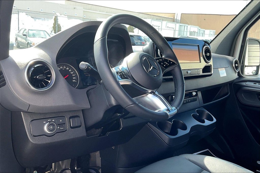 Used 2026 Mercedes-Benz Sprinter 2500 image 11