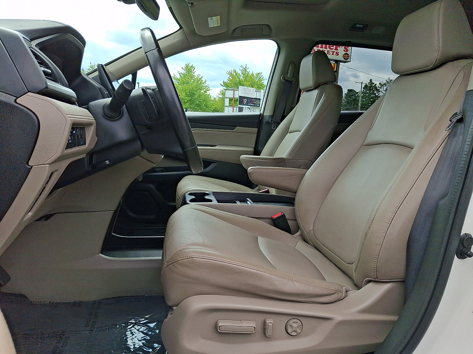 Used 2019 Honda Odyssey EX-L image 14