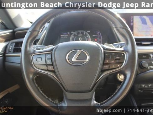 Used 2019 Lexus ES 350 w/ Premium Package image 15