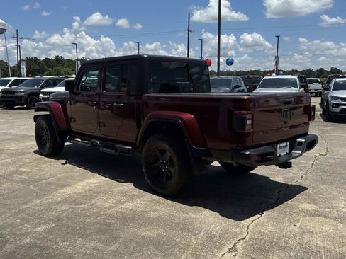 Used 2021 Jeep Gladiator Sport AWD/4WD image 5