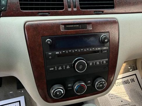 Used 2008 Chevrolet Impala LS FWD image 7
