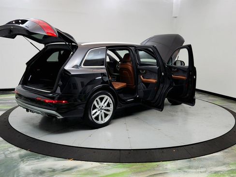 Used 2018 Audi Q7 3.0T Prestige AWD/4WD image 11