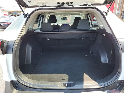 Certified 2025 Toyota RAV4 XLE AWD/4WD image 27