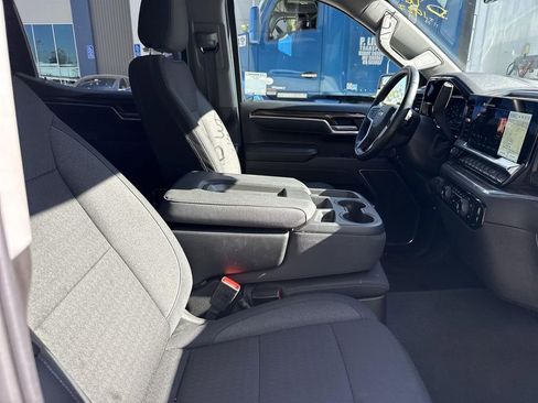 Used 2025 Chevrolet Silverado 1500 LT image 24