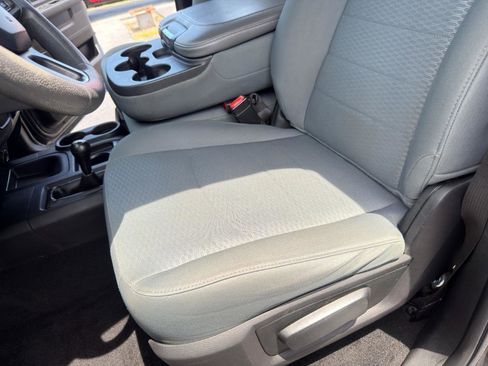 Used 2018 RAM 2500 Tradesman w/ Chrome Appearance Group AWD/4WD image 22
