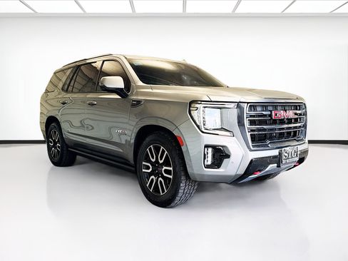 Used 2023 GMC Yukon AT4 w/ AT4 Premium Plus Package AWD/4WD image 3