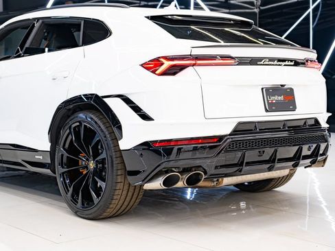 Used 2023 Lamborghini Urus S AWD/4WD image 9