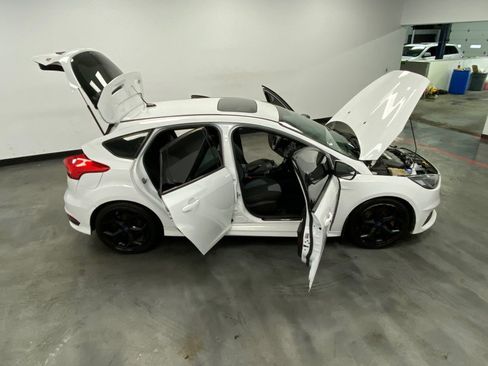 Used 2016 Ford Focus ST FWD image 50
