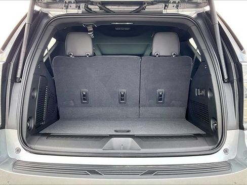 New 2026 Chevrolet Tahoe LT w/ Comfort Package AWD/4WD image 15