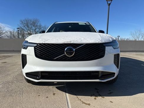 New 2026 Volvo XC90 B6 Ultra image 2