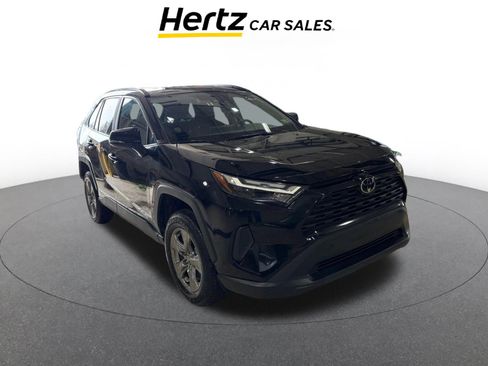 Used 2025 Toyota RAV4 XLE w/ Weather Package image 1