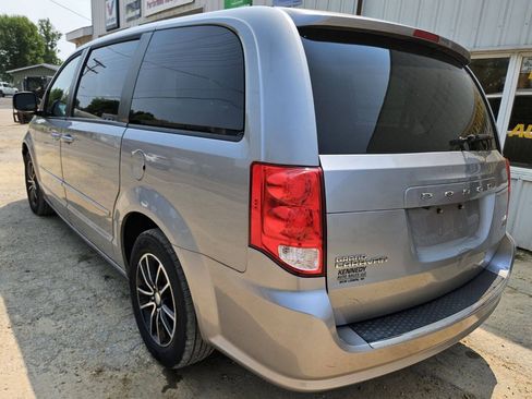 Used 2015 Dodge Grand Caravan R/T FWD image 13