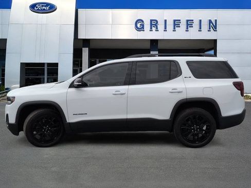Used 2023 GMC Acadia SLE w/ Driver Convenience Package FWD image 10