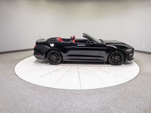 Used 2020 Ford Mustang GT Premium w/ Equipment Group 401A RWD image 7