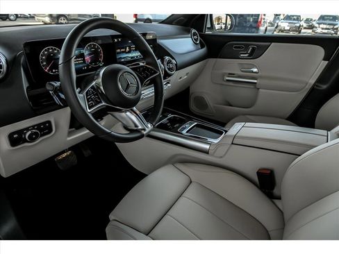 Certified 2026 Mercedes-Benz GLA 250 4MATIC image 9