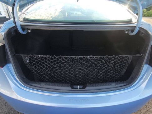 Used 2013 Hyundai Elantra Limited w/ Technology Pkg FWD image 28
