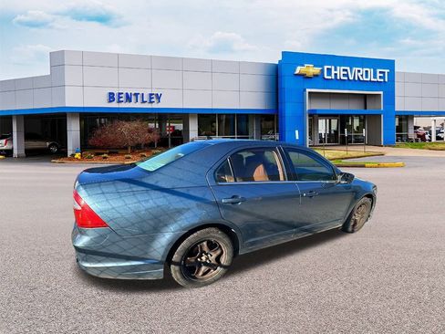 Used 2011 Ford Fusion SE image 8