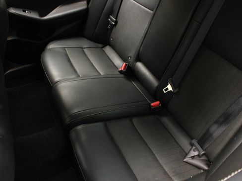 Used 2019 Nissan Maxima 3.5 SV w/ Floor Mat Group FWD image 18