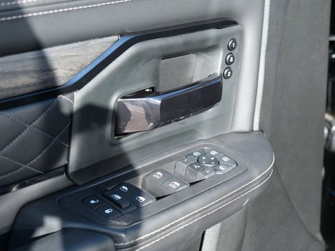 Used 2025 RAM 3500 Limited image 27