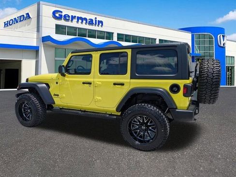 Used 2024 Jeep Wrangler Unlimited Sport AWD/4WD image 7