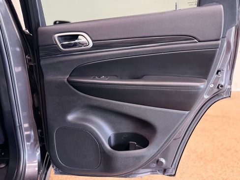 Used 2019 Jeep Grand Cherokee Limited AWD/4WD image 21